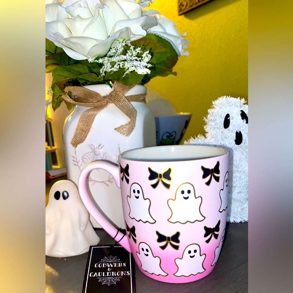 Cobwebs & couldrons Halloween mug